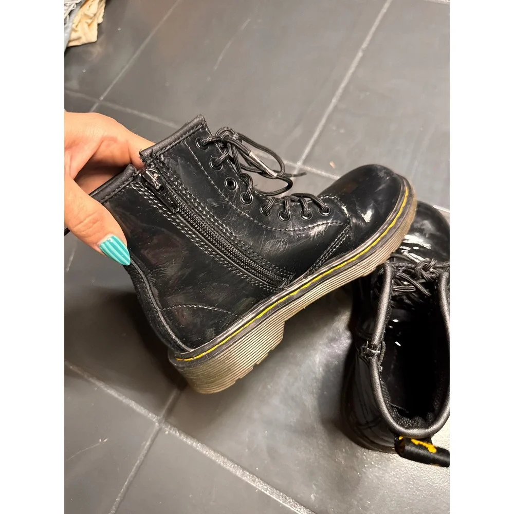 Dr‎ Martens 1460 J Kids Black Patent Leather Lace Up Side Zip Boots Size 1 US